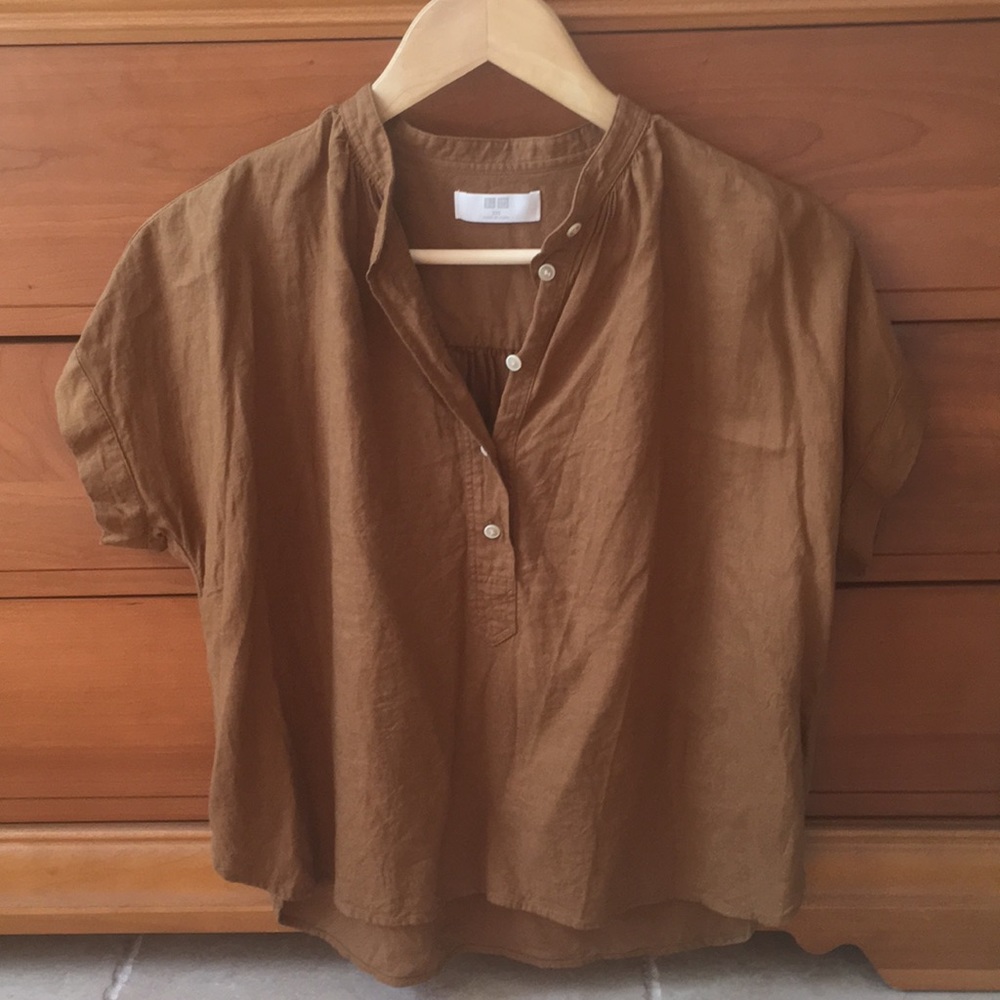 Uniqlo cropped linen blouse